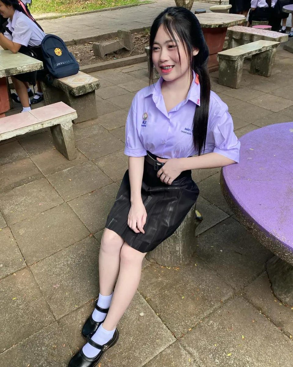 iky2ba's tweet photo. ฝากกลุ่มวิจารณ์ทาปกระโปรงhttps://t.co/ajY50ByT7B https://t.co/3sfEE8dGeh