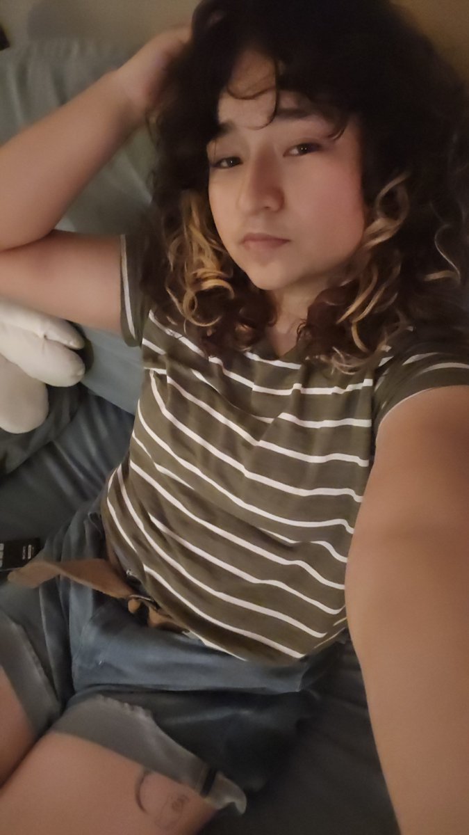 bnuuyposting's tweet photo. have i shown u guys my dyed hair i forgot https://t.co/bpQB7UQhhp