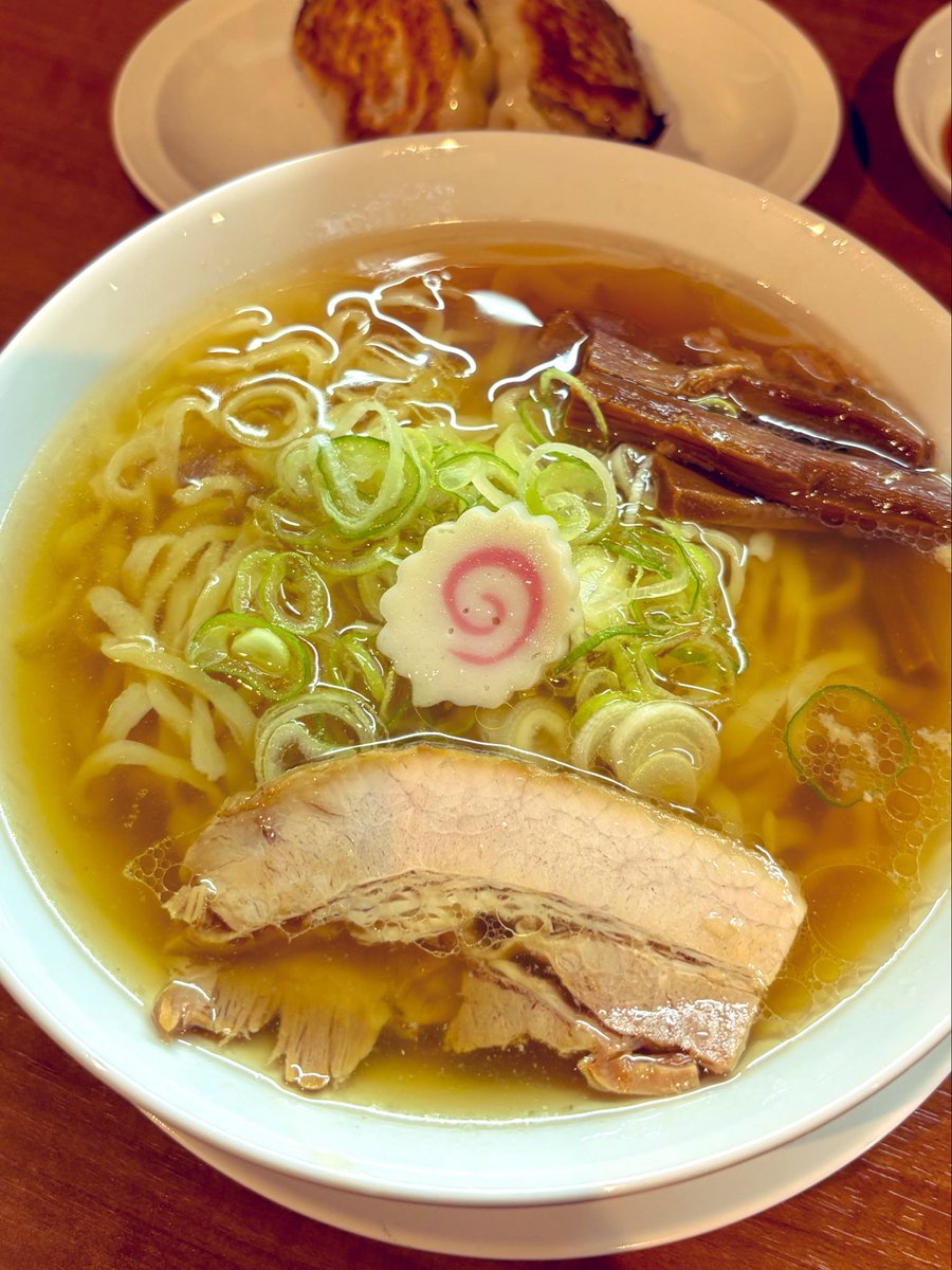 sassk18's tweet photo. もう半袖では寒いかな？
佐野ラーメンいただきます！ https://t.co/BipoSgRM1W