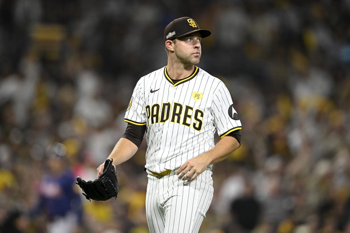 RedHottLocks's tweet photo. Sept 28th || MLB Wild Card Pick Of The Day ⚾️

Michael #King o1.5 Walks Allowed (-105, B365)

• Over in 23/32 this season.
• This season the #Cubs have the 2nd HIGHEST walk rate (10.6%) and the 4th LOWEST chase rate (28.0%) against right handed pitchers.
• King has been a fairly average pitcher in terms of control with a 43rd percentile walk rate (9.3%) and a 55th percentile chase rate (30.3%).
• In similar matchups this season (against teams with a top 15 walk rate and bottom 15 chase rate) King is over in 11/12.
• Think we’re getting good value here with a -105 line. It’s also worth noting that King is -155 to go over 14.5 outs which is plenty of time to get 2 walks.

Follow for more props and picks! 👨🏿‍🍳

📊 @propsmadness 
Use code “RHL” for 25% off! 

#GamblingX #MLB #MLBProps