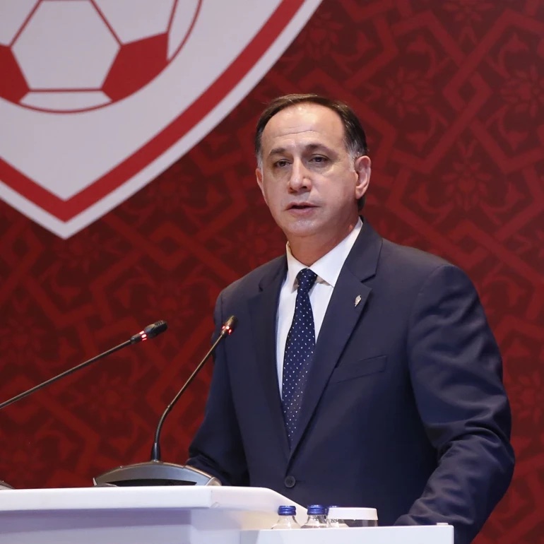 bosunatiklama's tweet photo. MHK Başkanı Ferhat Gündoğdu gözaltına alındı. https://t.co/OGHIKBSNLl