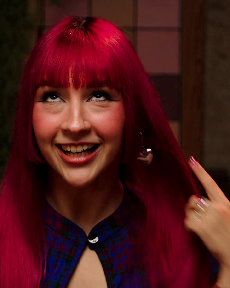 warningland's tweet photo. Soy Totalmente #TeamPau 🥁
Imágenes de Pau durante la entrevista de Mythical Kitchen (Last Meal).
😉 Estas imágenes no las ha sacado nadie más, pero aquí tienen a Warningland a la orden 🤟, así que síganme para más contenido de The Warning ⚡
#TheWarning #paulinavillarreal https://t.co/zBTjaL3eDZ
