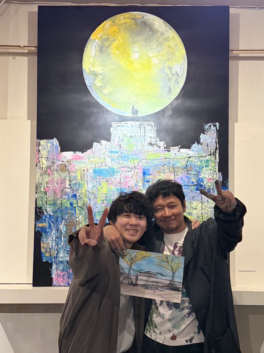 kondo1975's tweet photo. 代田橋CHUBBYでの個展も迫ってきました。10月21日からです。現在全力投球で制作中です。

そしてオープニングイベントは嬉しいことに上野大樹君とコラボです。去年の彼とのコラボは本当に忘れられない時間となりました。彼の歌も人柄もますます好きになった日でした。

今年も2人でたっぷりと歌い描いて新しい世界を作りたいと思っています。

ぜひいらして下さいね。

近藤康平個展「ACCUMULATION」オープニングイベント

日時：10月25日（日）

会場：代田橋CHUBBY

出演：上野大樹/近藤康平（ライブドローイング）
フード出店:ファーメン舎発酵斎（かめちゃん）
時間：開場17:00/開演18:00
定員:70名