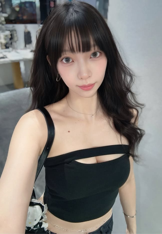 Kuoblack's tweet photo. 有時候看到一些沒禮貌的留言，
當然會難過，也會生氣。

但想想，￼
我沒有對不起他們，
他們也不是我生活中的忠實觀眾。

與其把注意力放在那些不重要的聲音上，
不如把自己拉回來，
好好生活，好好愛自己，
也把時間留給我的女兒們。

這些，才值得。

好好的^⦁᎑-^ ੭ https://t.co/YpziCdhJ9w