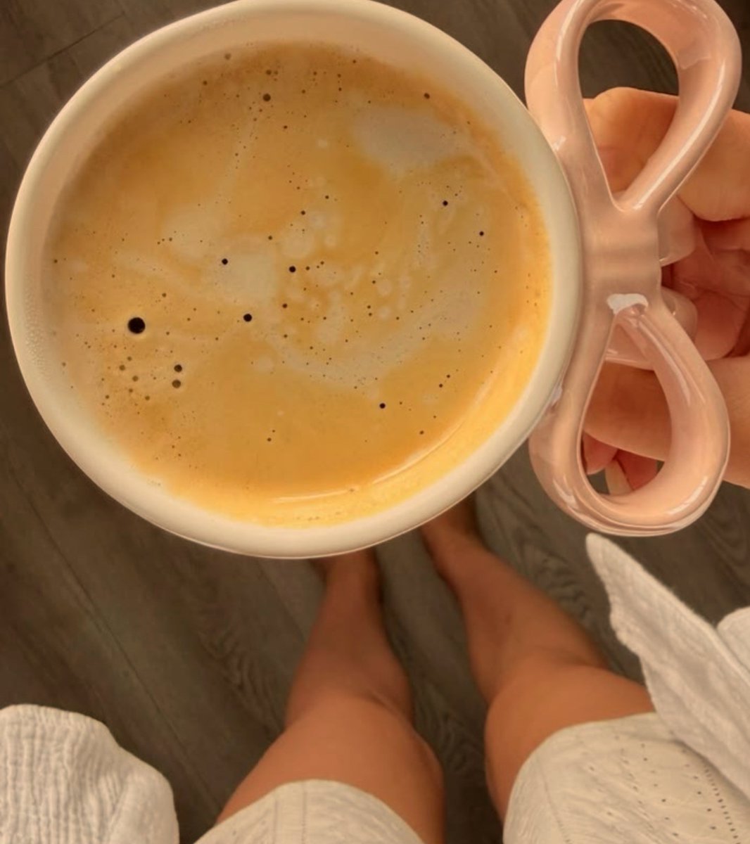 Juju_C89's tweet photo. Belle journée à tous ☕️🤍
#Goodmorning #Coffeelovers
#ligue_des_optimistes 😊
#tuesdaymotivation https://t.co/eg4qYzLTmV