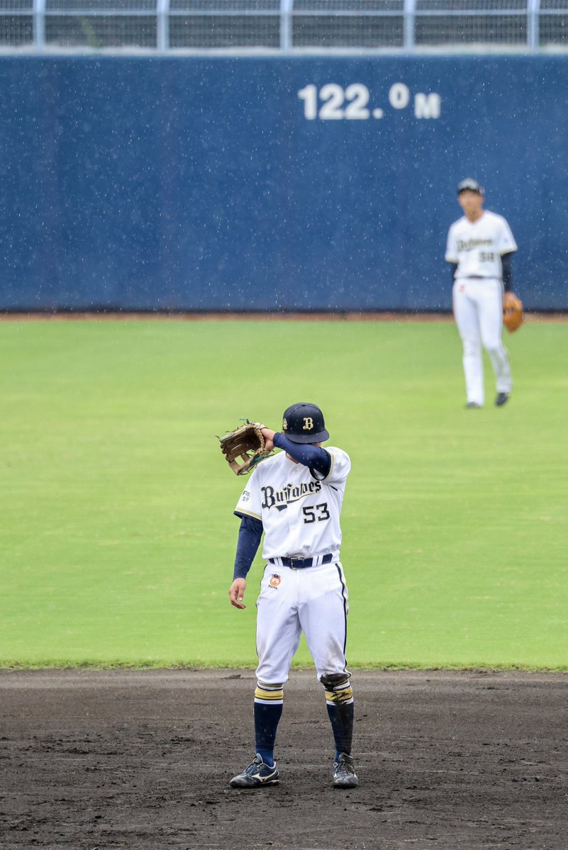 53_log's tweet photo. 雨の中のファーム最終戦本当にお疲れ様でした過ぎた https://t.co/xcP8i0Hzpv