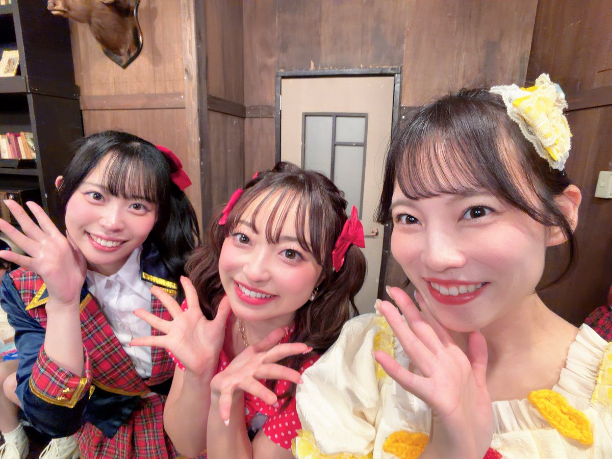 yasuna_konno's tweet photo. チーム唄ちゃん🎤
2人の唄ちゃん可愛かったな、、🥹💓
なんかいっぱい褒めてくれて優しい世界だった…

逆班の子達も一緒にお写真撮ってくれてありがとう🫶
りょーかたん💜初舞台と思えないくらい堂々としてた！
ヤマシタりょうゆき🌈おもしろすぎる人類
ゆうち🧡頑張り屋さん
りんちゃん🩷可愛すぎ😡 https://t.co/A9yP3aH6re