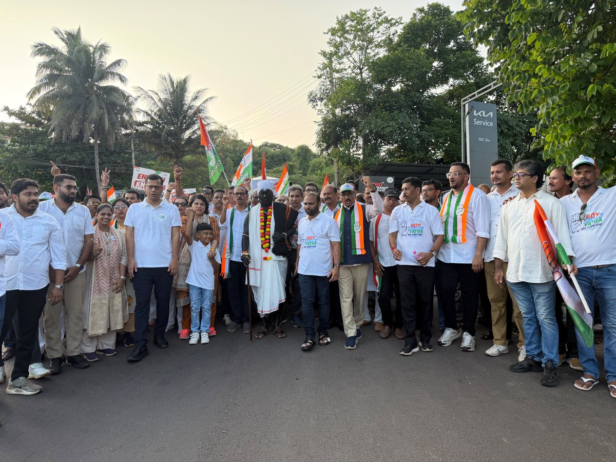PratikshaKhalap's tweet photo. DAY 7 | GOY RAKHONN YATRA
With every step, the voice of Goa grows stronger standing up for its people, its rights, and its future.
Our Goa. Our Identity. Our Future.
Let’s come together, raise our voices, and stand united for Goa.
#GoyRakhonnYatra #Goa #SaveGoa #GoasVoice #GoaForGoans
#GoaCongress #GoyRakhonnYatra #GõyVikpakDivchena #CongressForGoa
@RahulGandhi @priyankagandhi @Manikrao_INC @DrAnjaliTai @girishgoaINC @LambaAlka @kharge @Yurialemao9 @INCGoa @INCIndia @GoaPMC @altone_d @carlosgoa25 @ViriatoFern