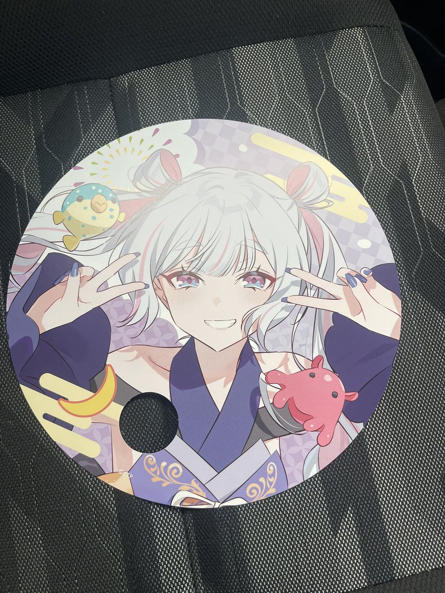 000su0000's tweet photo. 超かぐや姫

この前は 低音×振動 で見てきたけど、4DX絶対楽しいやんと思って本日2回目

最高やったな…最後のおまけも違ったし

今日はやっちょのうちわ貰った https://t.co/7URaVwkG1F