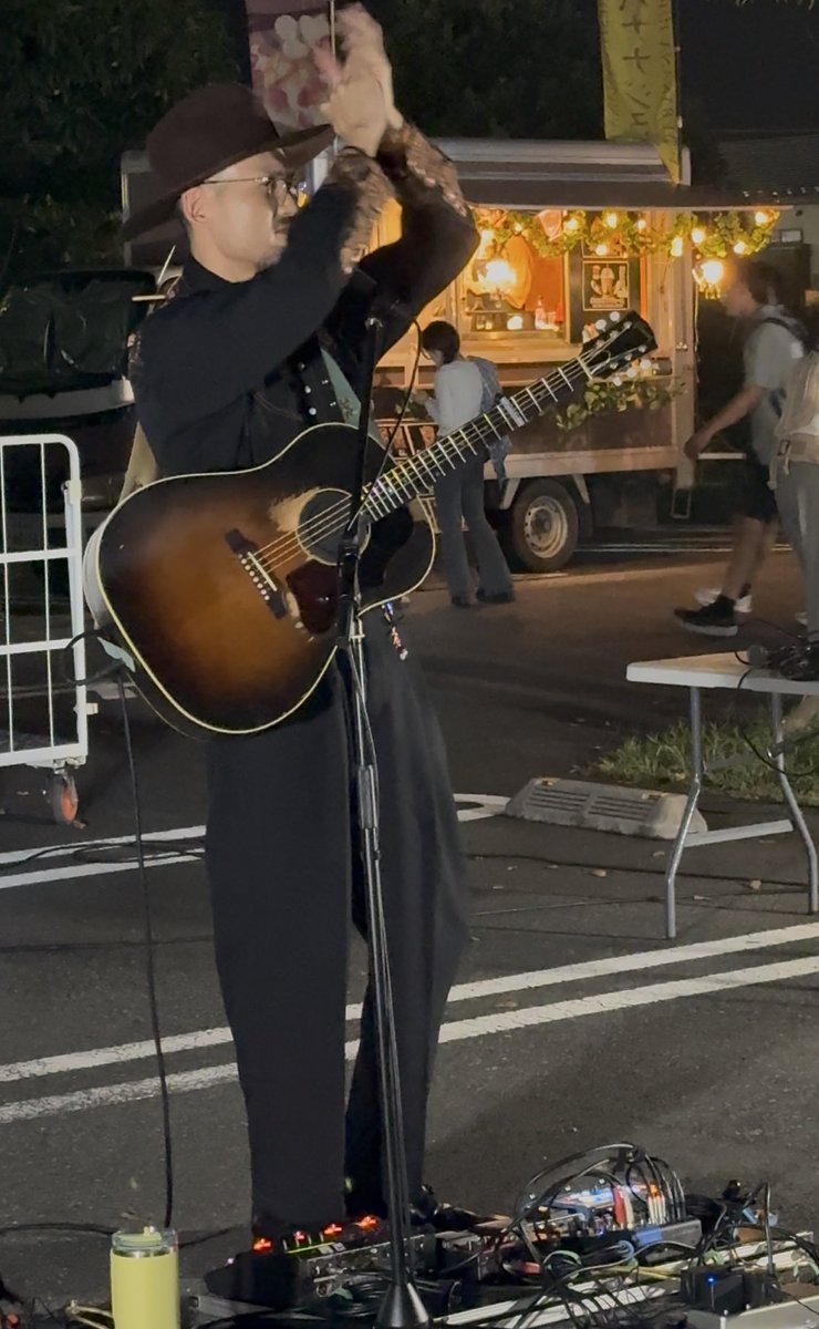 KAZUKI_freeway's tweet photo. 『柏の葉T-site秋祭り』
ありがとうございました！！
来てくれ皆さん、2days観てくれた皆さん、本当にありがとうー！！

楽しい時間でしたー！！

スタッフの皆さんを始め皆さん、
ありがとうございました！！ https://t.co/qBuUl8PhCA