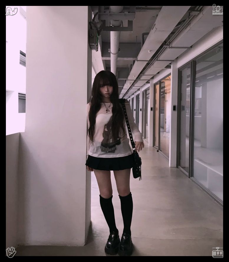 Eternal702's tweet photo. 🧺Hamster walk Hamster, examinedAfter the workout, I stretch for 15 minutes, focusing on my arms, shoulders, and legs. The heavier weights challenge me, but I’m proud of myself for pushing through. https://t.co/UlwOel4OmN