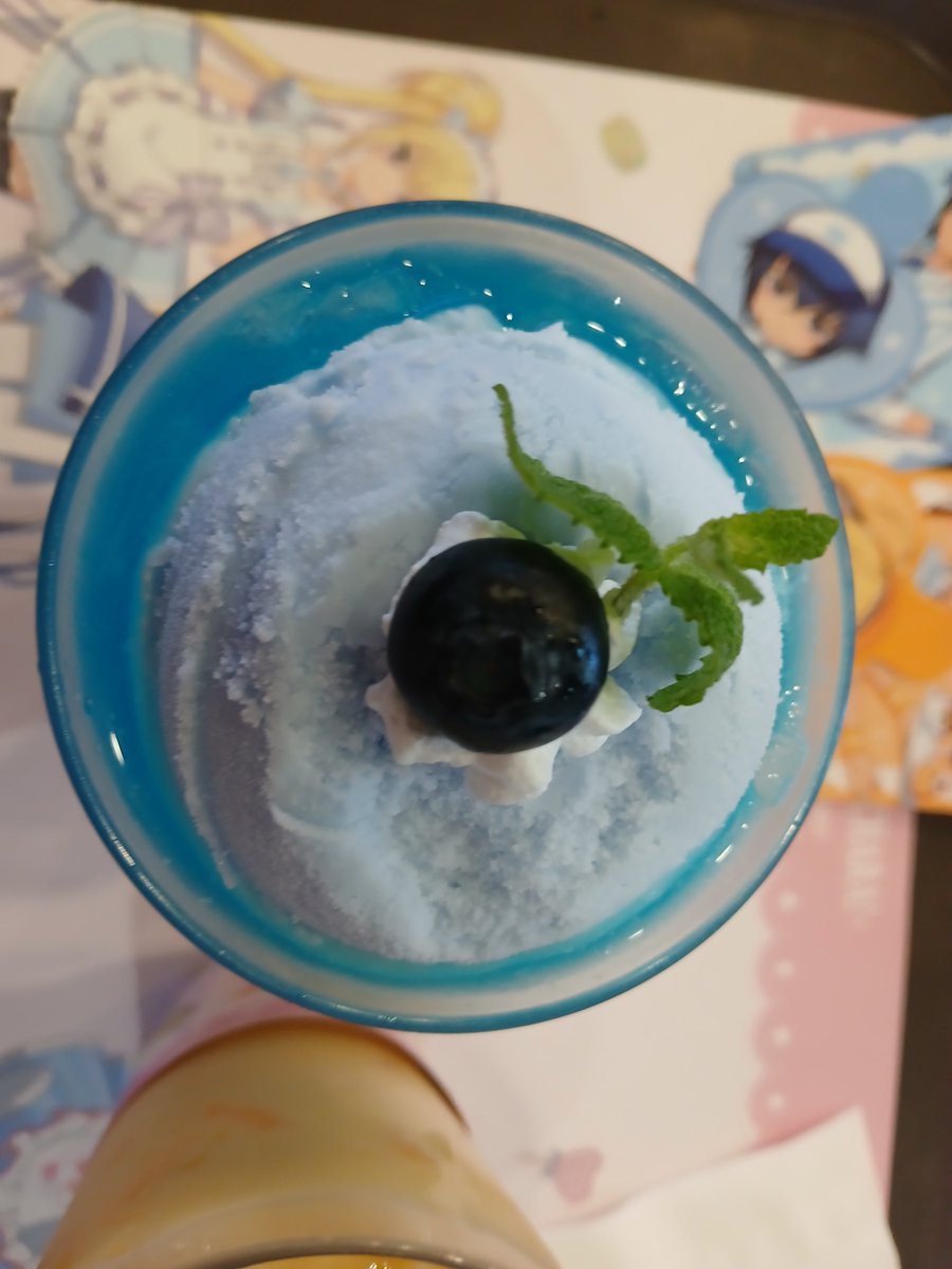 omi_gwon's tweet photo. #캐릭캐릭체인지 #캐캐체카페 #팝퍼블용산점 https://t.co/lJalDELNBp