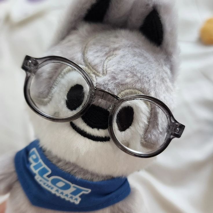 kcchn7's tweet photo. ⌗     ɞ˚‧｡⋆ ★   busco #mutis
           • she/her    16y/o, 🇪🇸
              
( #animetwt, #kpoptwt, #marveltwt ) — skz, txt, cortis, p1harmony ૮ ․ ․ ྀིა
            ｡𖦹°‧  jjk, mha, haikyuu ♥
 les interactúo a todos promesa de prometedora ohzi (menos a madridistas) :3 https://t.co/LGjg0E4KOh