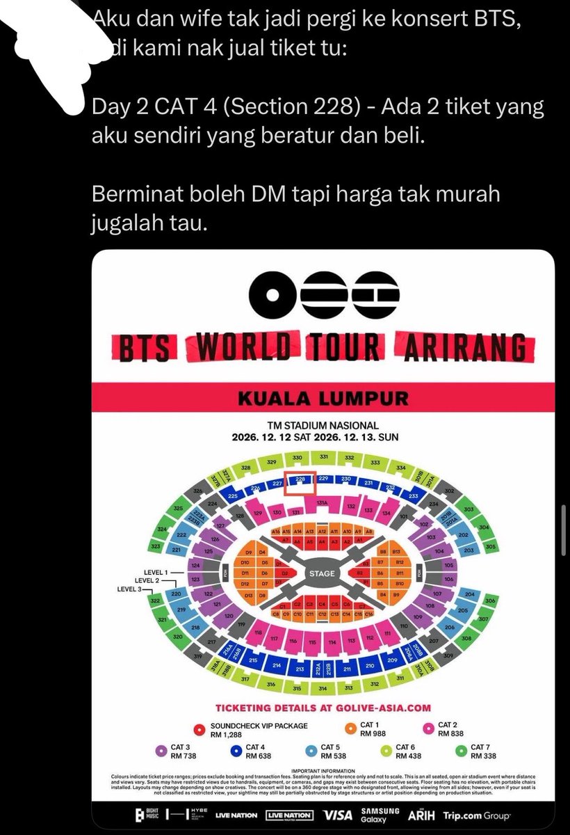 doeeyeskook's tweet photo. Locals like this pissed me off.
And ofc yall a reseller,why the need to markup? And u arent army why u have bts tickets https://t.co/9RQutynoys