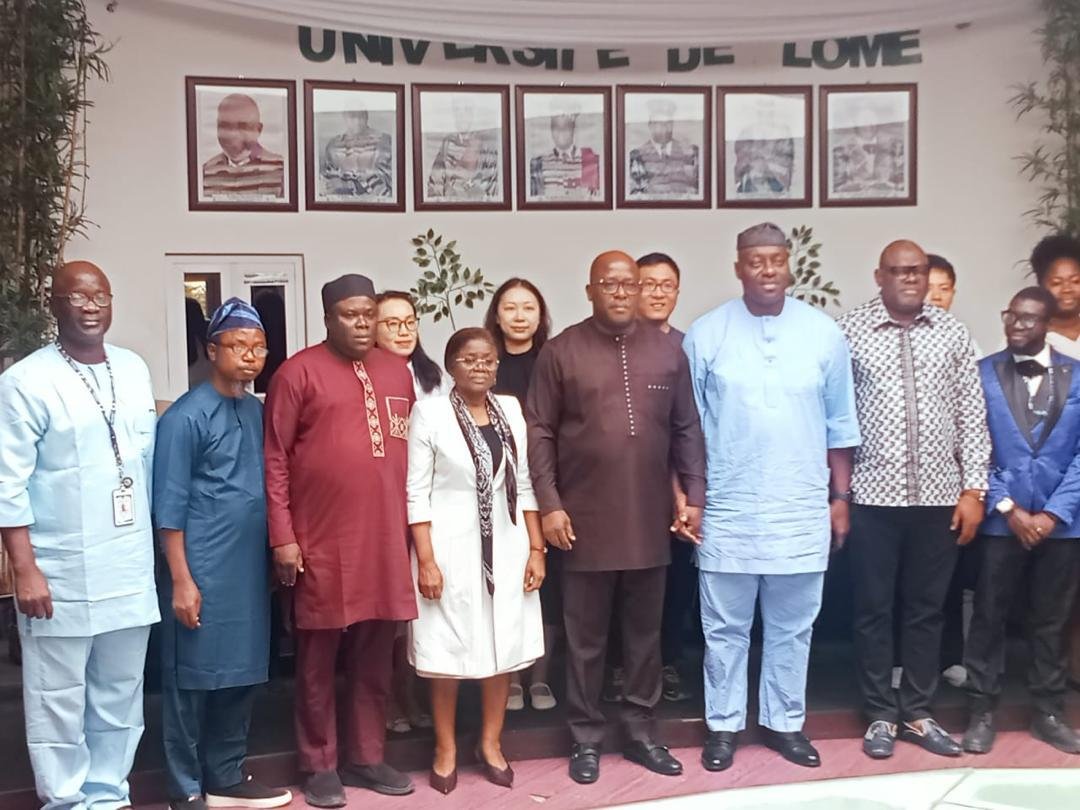 UNILESAOfficial's tweet photo. UNILESA SEALS ACADEMIC COLLABORATION WITH UNIVERSITY OF LOMÉ

The University of Ilesa (UNILESA) has established a strategic academic partnership with the University of Lomé, Togo, aimed at strengthening Chinese Language education and fostering broader international cooperation. https://t.co/JpqDSXM5TL