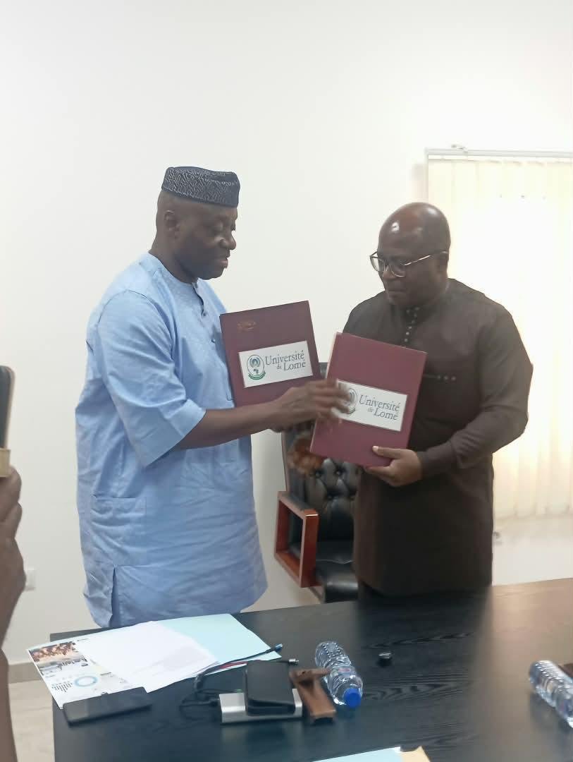 UNILESAOfficial's tweet photo. UNILESA SEALS ACADEMIC COLLABORATION WITH UNIVERSITY OF LOMÉ

The University of Ilesa (UNILESA) has established a strategic academic partnership with the University of Lomé, Togo, aimed at strengthening Chinese Language education and fostering broader international cooperation. https://t.co/JpqDSXM5TL