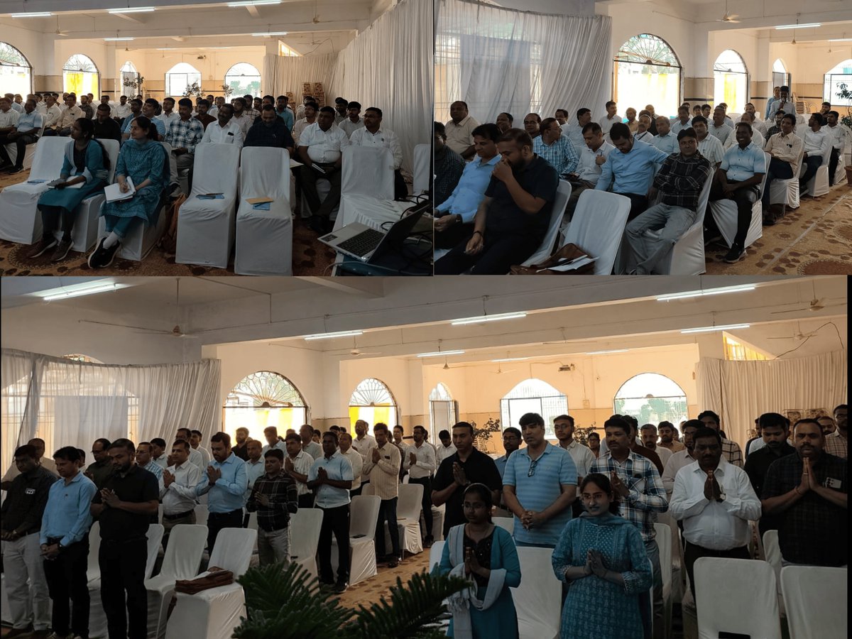 cciaurangabad's tweet photo. भारतीय कपास निगम लिमिटेड, शाखा कार्यालय छत्रपति संभाजीनगर द्वारा शाखा प्रबंधक महोदय की अध्यक्षता में केंद्र प्रभारी संगोष्ठी बैठक का आयोजन किया गया।बैठक में सभी अधिकारी एवं क्षेत्रीय कर्मचारी उपस्थित रहे। आगामी कपास खरीद सीजन की तैयारियों एवं किसान हित में सुचारु कपास खरीद व्यवस्था को लेकर आवश्यक चर्चा की गई।

#CCI #KapasKisan #CottonSeason2026_27 #Farmers