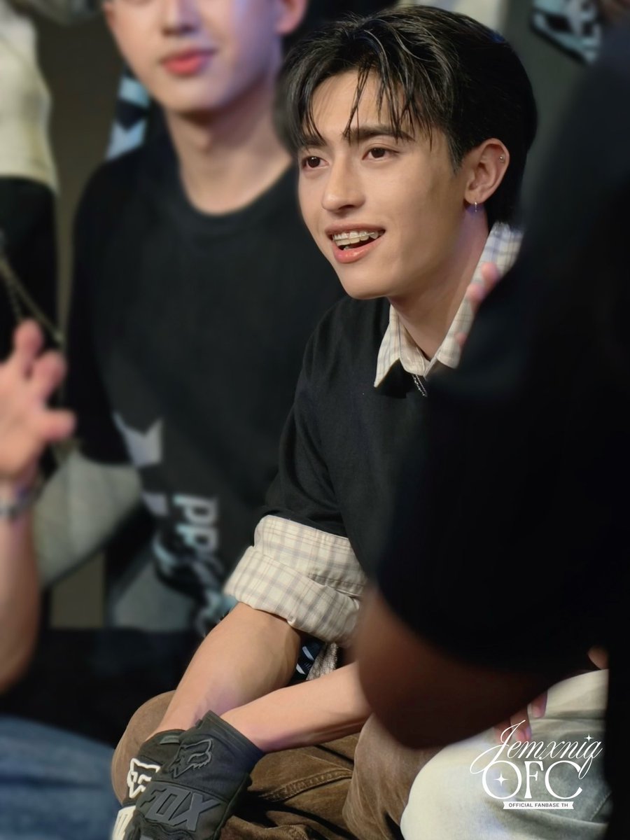 jemxniq_OFC's tweet photo. 📁 20260913 | The Alpha Camp “6th Happening Stage”

ผมอยากเติมยิ้มหวานอีกจัง🥺🤲🏻

˖✧ ㍉ #jemxniq | 「@jemxniq_ 」
#ProjectAlphaNewClan https://t.co/ydSH1SNtLs