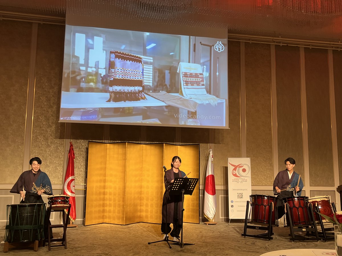 EmbassyTokyo's tweet photo. 🇹🇳🇯🇵 9月25日、チュニジア大使館は、外交関係樹立70周年を記念するレセプションを開催しました。日本政府関係者や各国大使館関係者らが出席し、両国の友好・協力関係のさらなる発展を確認。会場では、両国の音楽・芸術、チュニジア伝統衣装のファッションショー、観光PR映像などが披露されました。 https://t.co/klyZJ3DTFG