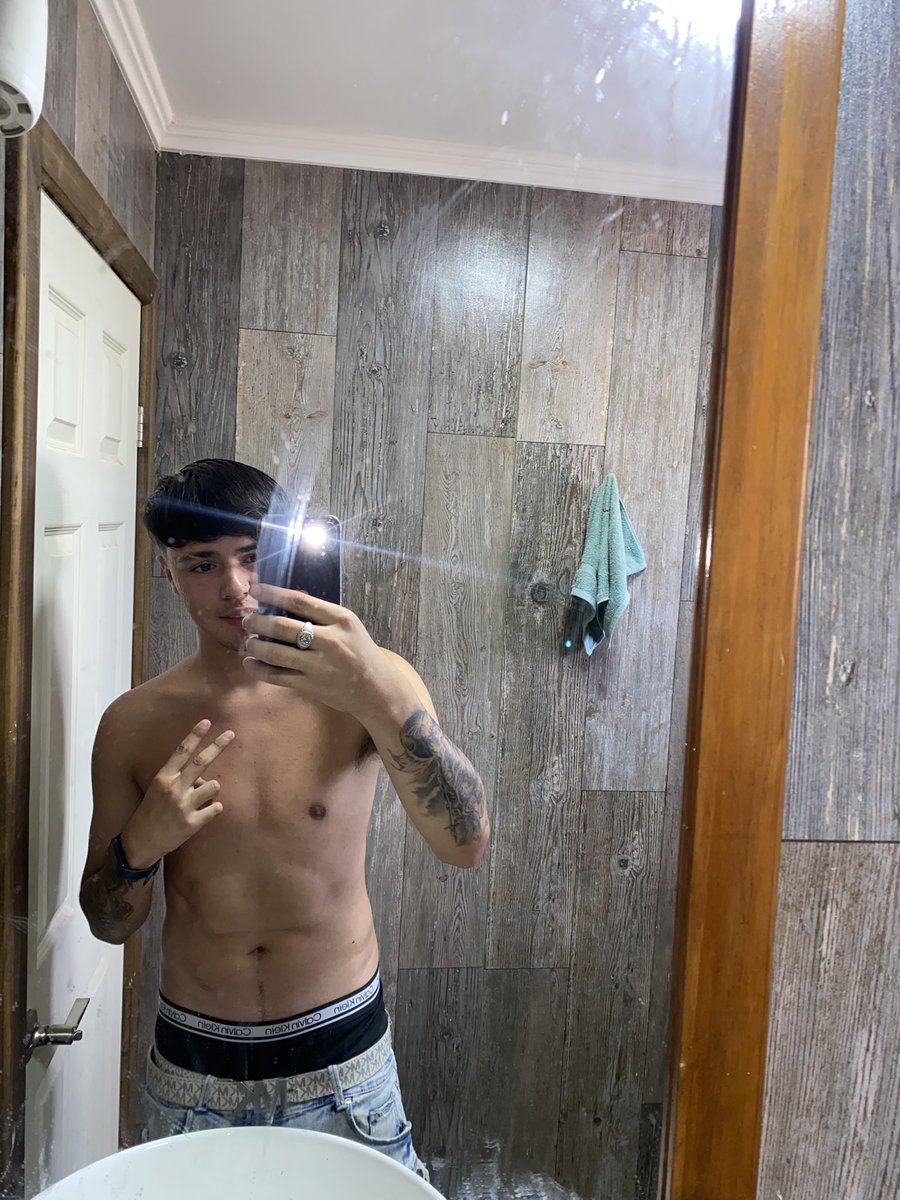 exitofortuna65_'s tweet photo. feo pero con sorpresa🎁❤️ https://t.co/thp19qCEHc