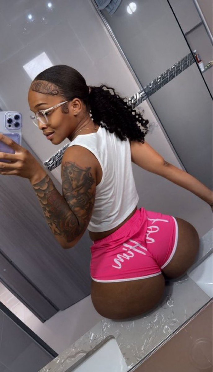 XBaddiess__'s tweet photo. Homegrown https://t.co/lpIL64S8iD
