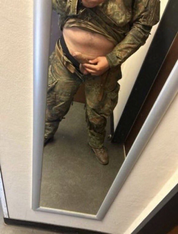 submt2trinity's tweet photo. Look at this fucking pathetic sissy bitch that wants to be blackmailed dommes you know what to do spam &amp; repost this loser 🤭😂🤏🏼🍤😈

Findom humiliation brat sissy bitch boy loser cashslave humanatm degrading blackmail whalesub paypig https://t.co/sQ1wUqAw2Y