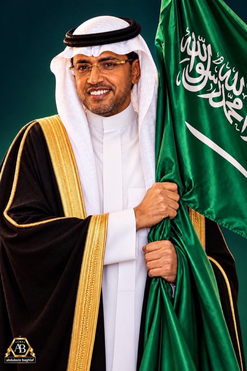 Seham_6666's tweet photo. @k_h99kh @AzizbagBag تتكامل معاني الوفاء والتلاحم في مواقفك النبيلة التي تلهمنا التميز وتؤكد دائما أن تلبية نداء الوطن هي الغاية الأسمى لأبنائه الأوفياء🌹🌹🌹
شكرا #عبدالعزيز_أحمد_بغلف 
#عبدالعزيز_بغلف_مواطن_مؤثر 
@AzizbagBag https://t.co/6pQHZNrHBZ