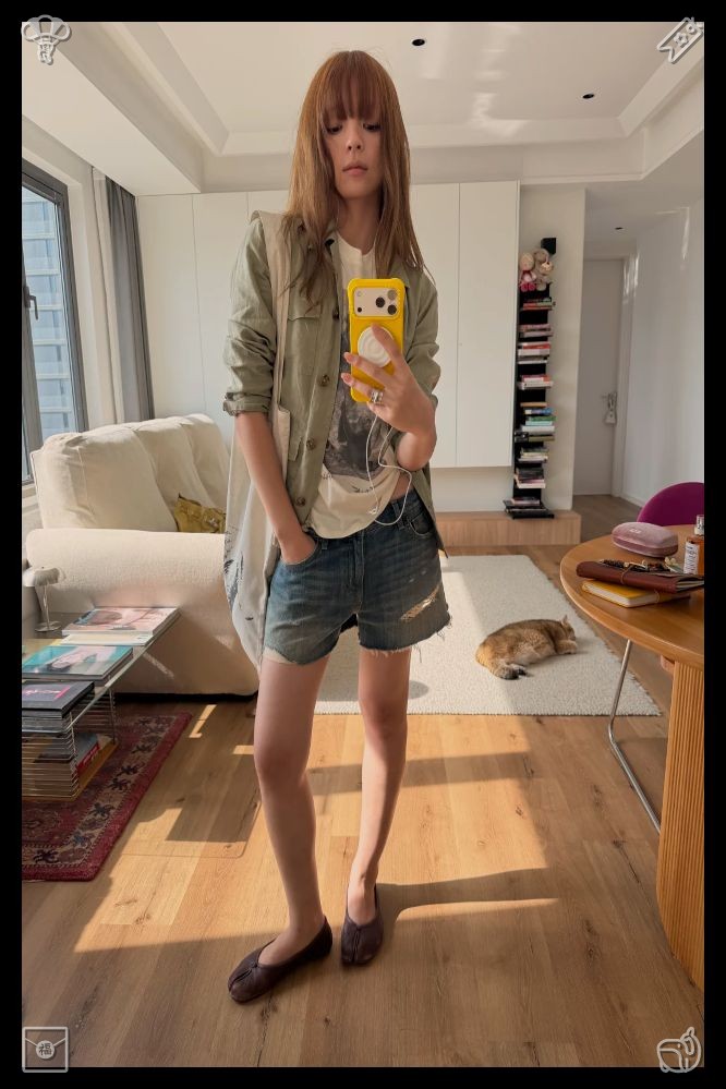 caroolmarquees's tweet photo. 🌵City walk City, exploredYour inner voice pushing you forward is infinitely more powerful than the voice filled with self-doubt and crippling fear of failure and imperfection. Choose to actively listen to your hopeful ambitious side instead of surrendering to anxiety. https://t.co/pZSF8o9XR7