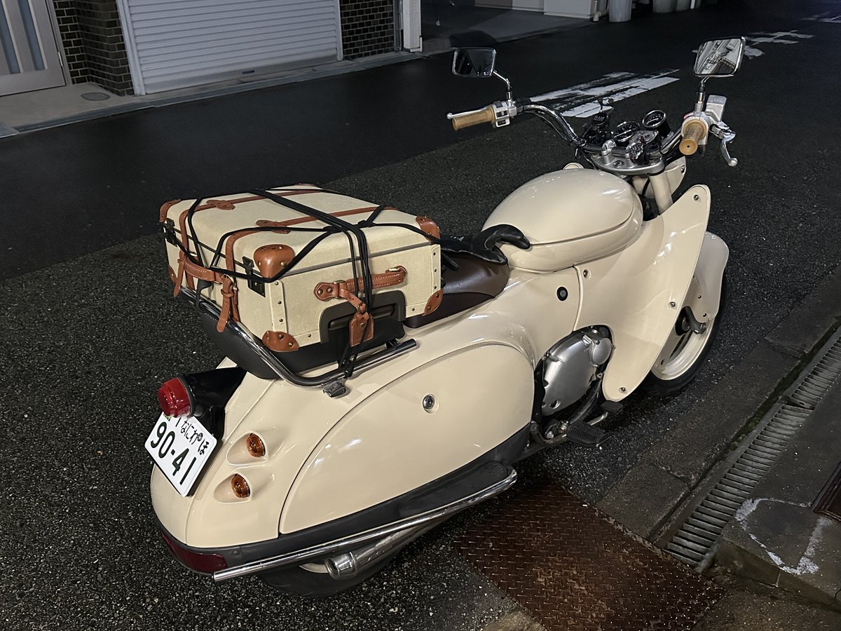 koderago's tweet photo. SW1用のトランク、英軍トランクを使うのはちょっと気が引けたので似た感じのカートを購入。
これだったら躊躇せず穴開けれるので固定方法考えよう。
#SW1 https://t.co/uRbstOWdoO