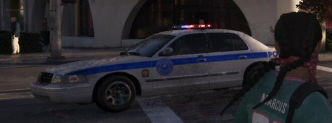 SpikesSTR's tweet photo. @ScottishPancak3 @Hekapute_ @chdsmi Yup. After all these years, we can finally drive a crown vic in GTA 6 without mods. I am not a fan of the trim and livery they gave to VCPD though https://t.co/v77egKvrpc