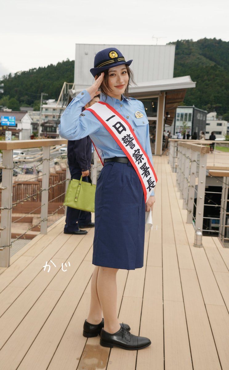 kajisan5555's tweet photo. ｢2026年宮城県秋の交通安全県民総ぐるみ運動｣の一環として、アイドルグループ｢アンジュルム｣卒業後、現在は｢CanCam｣の専属モデルとして活躍している、気仙沼市出身の佐々木莉佳子さんが一日警察署長として参加中。～ラヂオ気仙沼(宮城県気仙沼市)/9月29日 #佐々木莉佳子 #一日警察署長 https://t.co/bSyS0tC72R