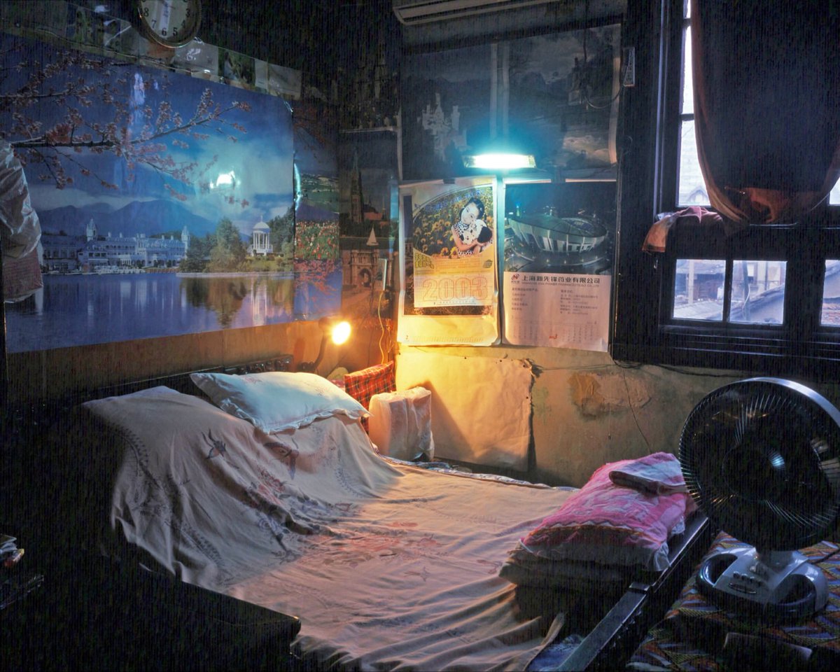 gregforaday's tweet photo. Shanghai interiors, 2002-2005.

1. Bedroom with partial privacy. 2002.
2. Bedroom with three light sources. 2005.
3. Bedroom/Living room/Dining Room, 2004.
4. Kitchen scene, 2005.

Link to my books in bio.

https://t.co/5SHgWyktVE https://t.co/PDw1nI3Y2C