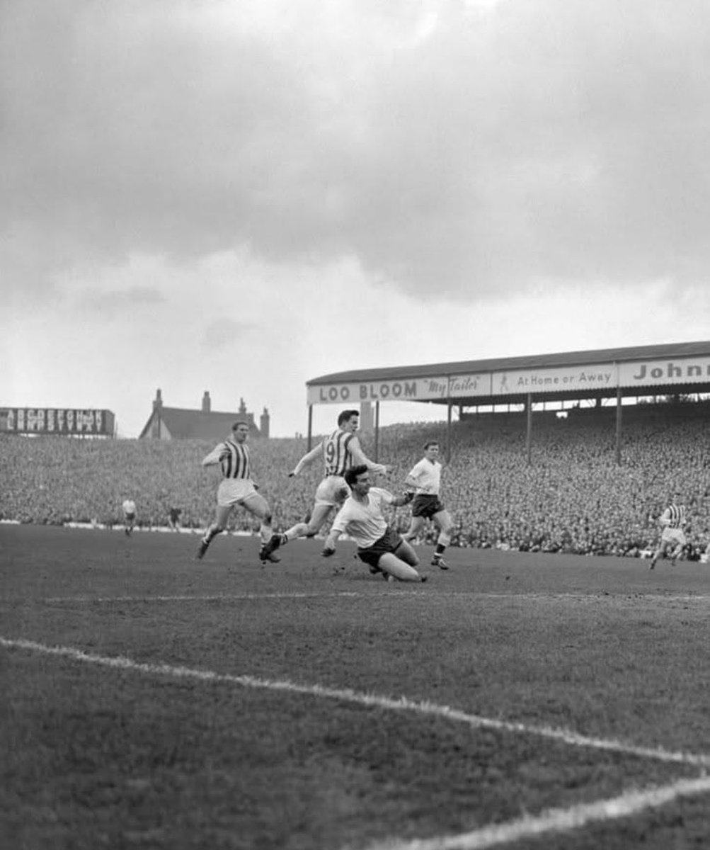 ClassicAlbion's tweet photo. Some old landmarks in the picture during Albion 2 Spurs 4, 1962. 

Any background on our number 9 Keith Smith gratefully received. He’s one that’s gone under my radar. 

#wba https://t.co/KZKWCiJrfu