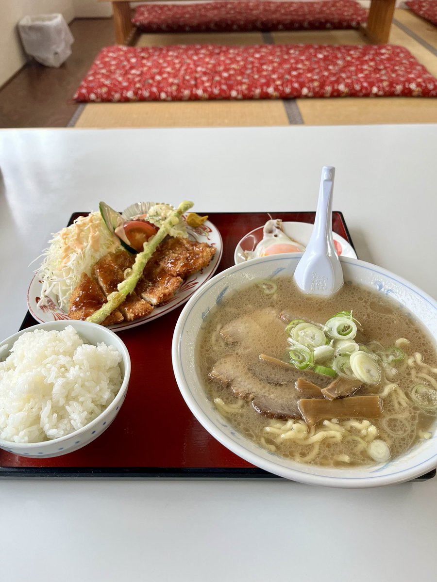 puchiraou's tweet photo. オーモリラーメンのラーメン定食をガッツリ食べてきました🔥

#妙高市
#ラーメン https://t.co/9X0IgWFwEm