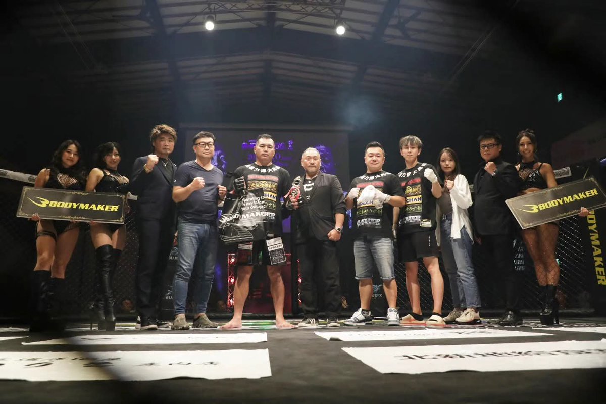 GLADIATOR_MMA_'s tweet photo. 2026 9/20 sun
BODYMAKERpresents
「GLADIATOR 036」
■GLADIATORヘビー級5分2R
○爆音那智(米川道場)
vs
✕高橋マーク(総合格闘技Asura)
1R 19秒 KO
#gladiator #bodymaker #the1tv https://t.co/O0lqMpmsGi