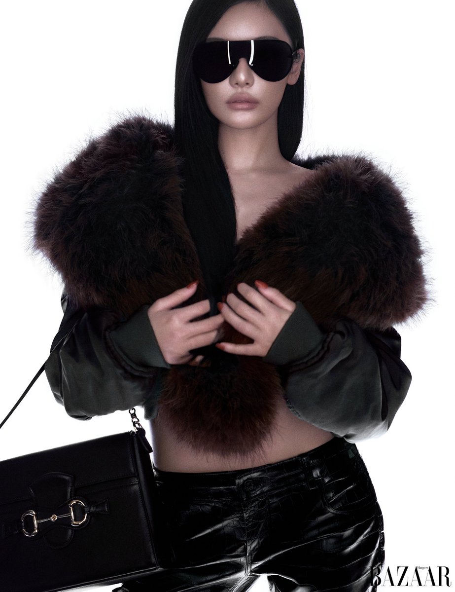 aespa_official's tweet photo. Harper's BAZAAR China with NINGNING

#aespa #æspa #에스파 
#NINGNING #닝닝
#HarpersBAZAARChina https://t.co/YVrSw6Yu3K