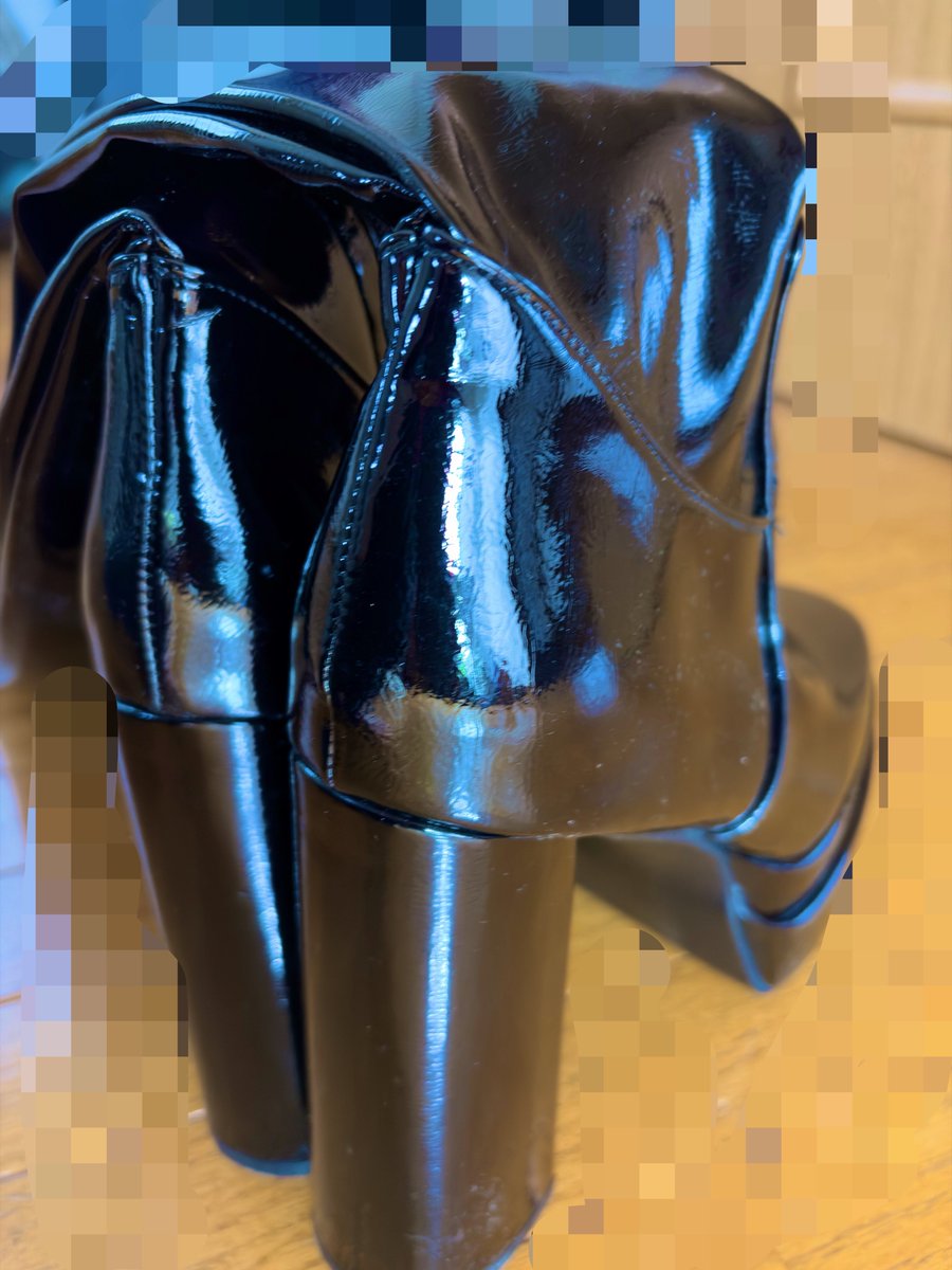 rioruleatherlv's tweet photo. 来た来た〜😍😍
思ってた通りの質感だし、サイズ感バッチリで何より歩きやすいのにビックリ😳めっちゃギュッギュッしててエロい🤤
大満足✨✨
#ニーハイブーツ
#エナメル https://t.co/MnesuDqdb4