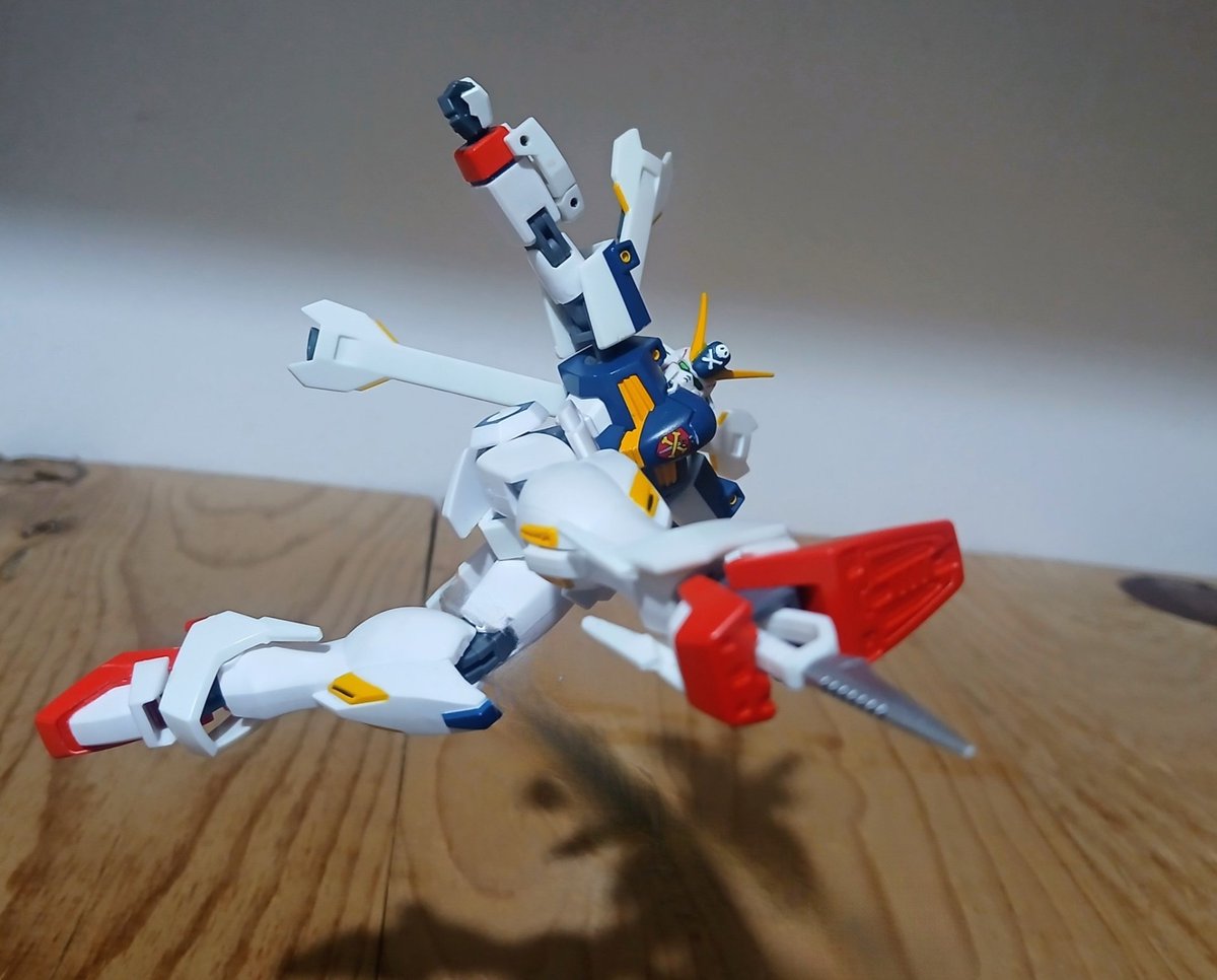 Desunutz1's tweet photo. Mechtember day 28
The robot spirits crossbone gundam it's an old figure on the line,and yeah i can feel that,the articulation it's great,but has some obsolete joints,and also he's kinda small,but this comes with a lot of accesories,so i'm glad i got him.
#toyphotography https://t.co/gjqEN0Kmtl