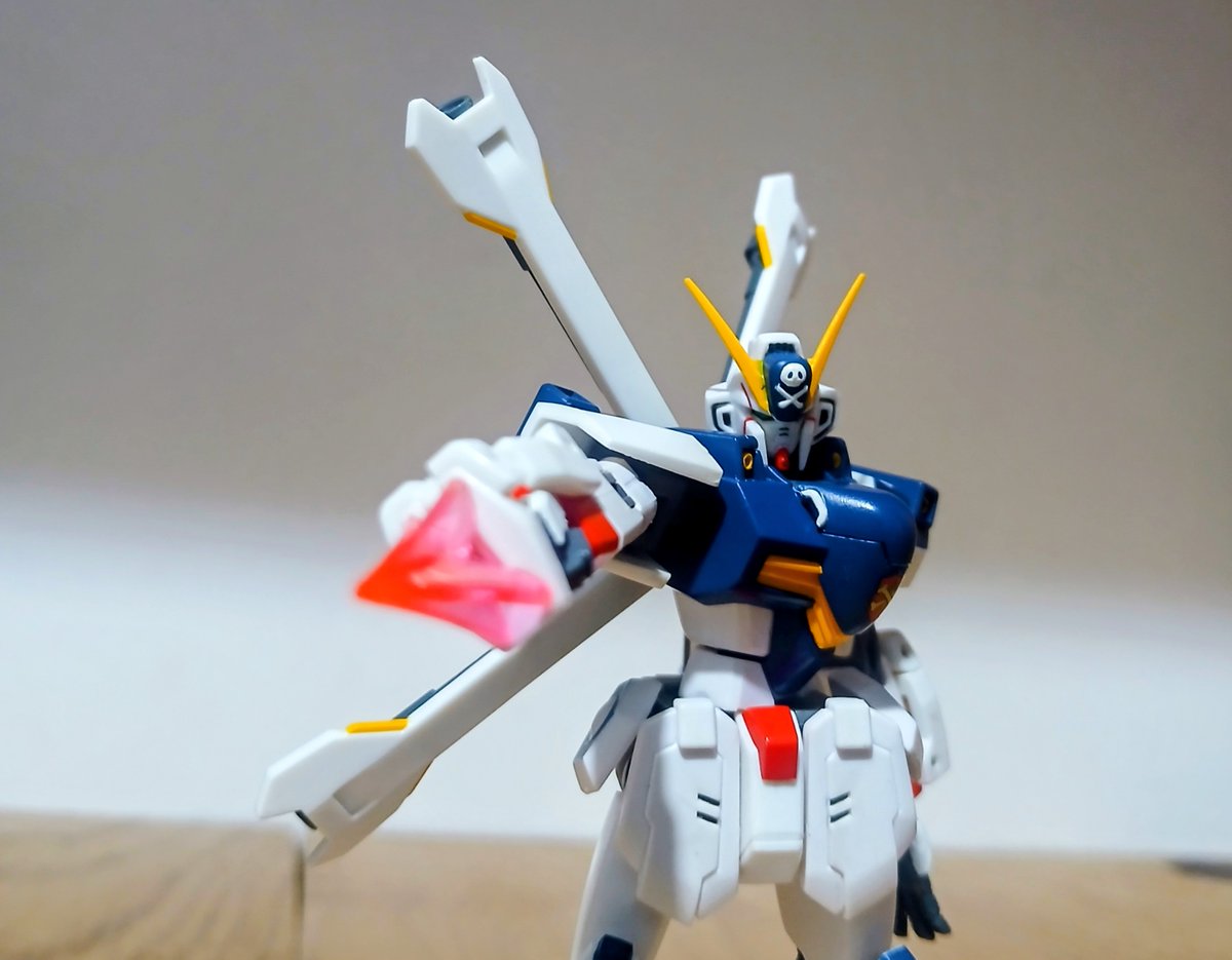 Desunutz1's tweet photo. Mechtember day 28
The robot spirits crossbone gundam it's an old figure on the line,and yeah i can feel that,the articulation it's great,but has some obsolete joints,and also he's kinda small,but this comes with a lot of accesories,so i'm glad i got him.
#toyphotography https://t.co/gjqEN0Kmtl