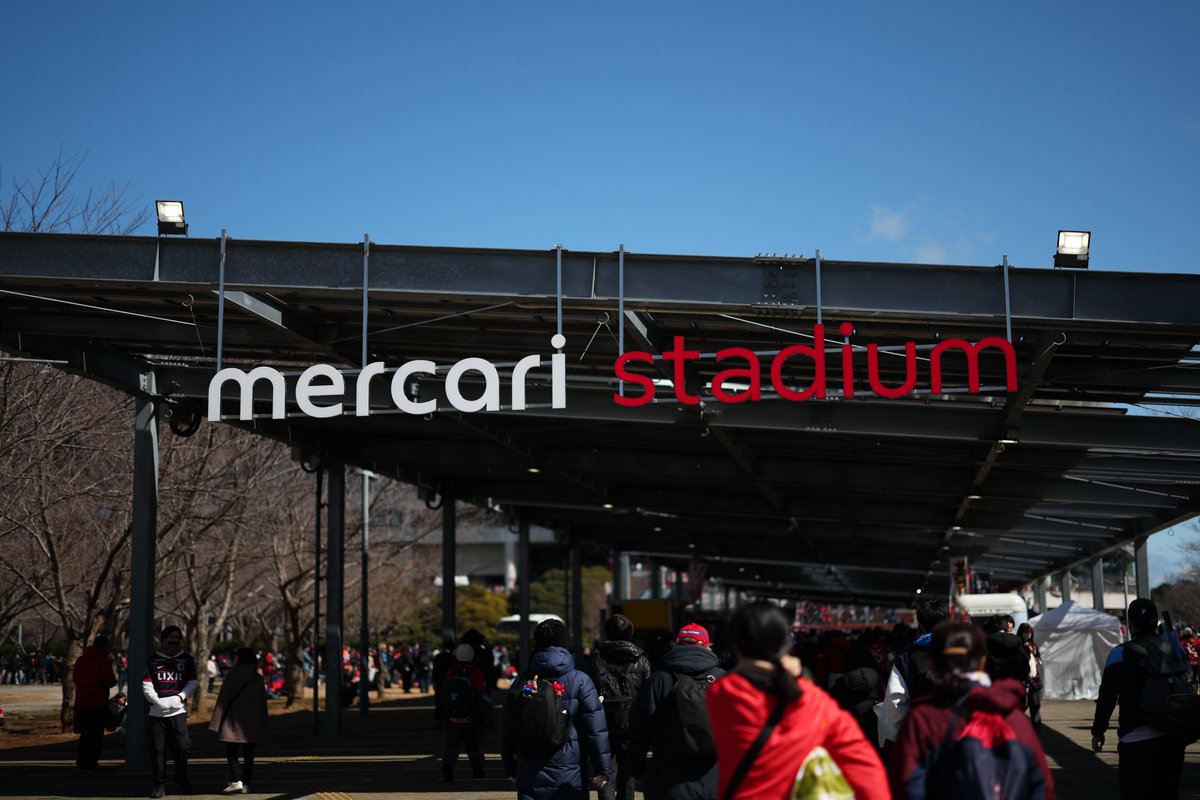 mercari_inc's tweet photo. 本日10月1日、鹿島アントラーズ（@atlrs_official）はクラブ創設35周年を迎えました🦌⚽️

長年チームを熱く支え、ともに歩んでくださっているファン・サポーターの皆さま、いつも本当にありがとうございます✨

メルカリも、「メルカリスタジアム」での体験づくりや地域に根ざした活動などを通して、グループの仲間である鹿島アントラーズのさらなる歩みを引き続き全力で支えてまいります💪

これからもファンやサポーターの皆さまとともに、鹿島アントラーズを熱く応援していきます🔥

写真:©KASHIMA ANTLERS