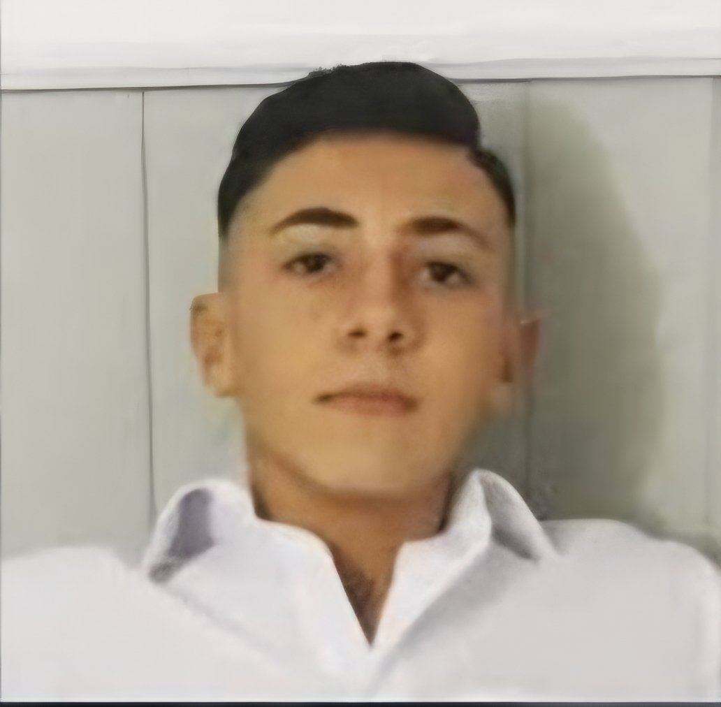 confundustria's tweet photo. Marcianise - Caserta
Si chiamava Antonio aveva 21 ANNI e faceva l'operaio.
Sabato è morto in cantiere investito da un bobcat in manovra.

#MorireDiLavoro una guerra che non frega un cazzo a nessuno. https://t.co/LwXgYBrlrf