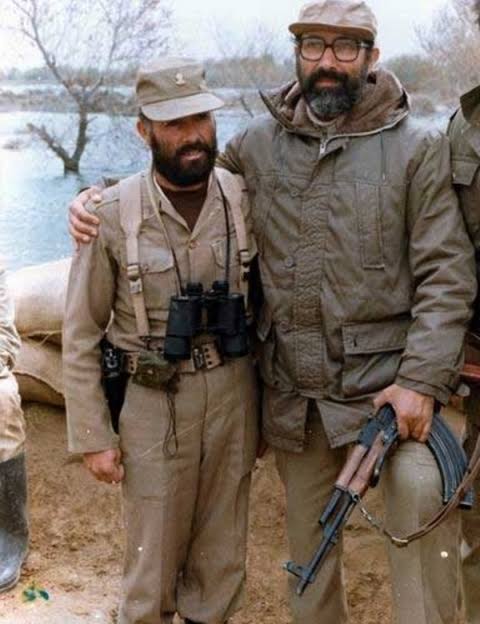 abbas_ay1400's tweet photo. شهید ایرج رستمی به همراه شهید چمران در کردستان مجروح و برای مداوا به تهران منتقل شد؛ و پس از بهبودی به یگان خدمتی خود بازگشت و با آغاز جنگ تحمیلی راهی جبهه‌های حق علیه باطل شد. 
#یاد_یاران
#یاد_یاران_مانه https://t.co/n505PHo0We