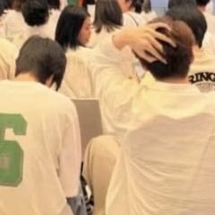 yourbadcow09's tweet photo. ในวีคที่งานแม่เยอะจนไฟลุก มีคนไปทำบุญด้วยกันหรอคับ 😳

ทำบุญด้วยกันเค้าว่าชาติหน้าเกิดมาเจอกันอีกนะ https://t.co/W9CBHsHJHN