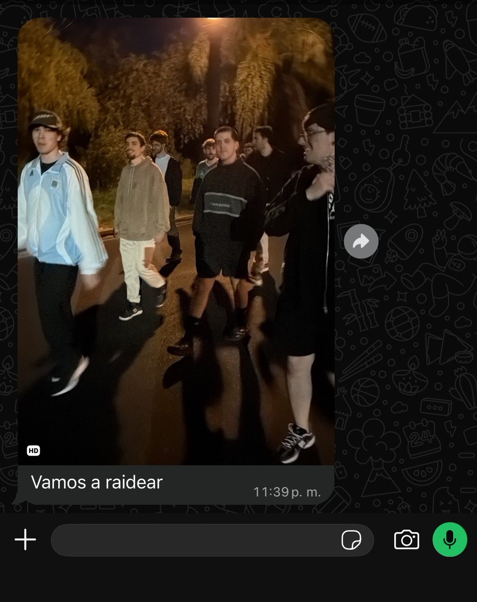 vickypalami's tweet photo. Minimo avisaron esta vez y apagué la pc 🗣️ https://t.co/3KklGvjsWh