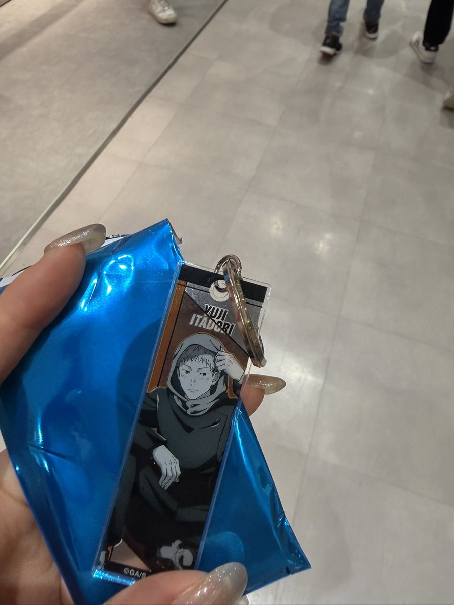 1222ya_'s tweet photo. ネイルまでガンダしながらこれだけ開けた❗️いつも悠仁❗️（爆笑） https://t.co/6OvR4dIMek