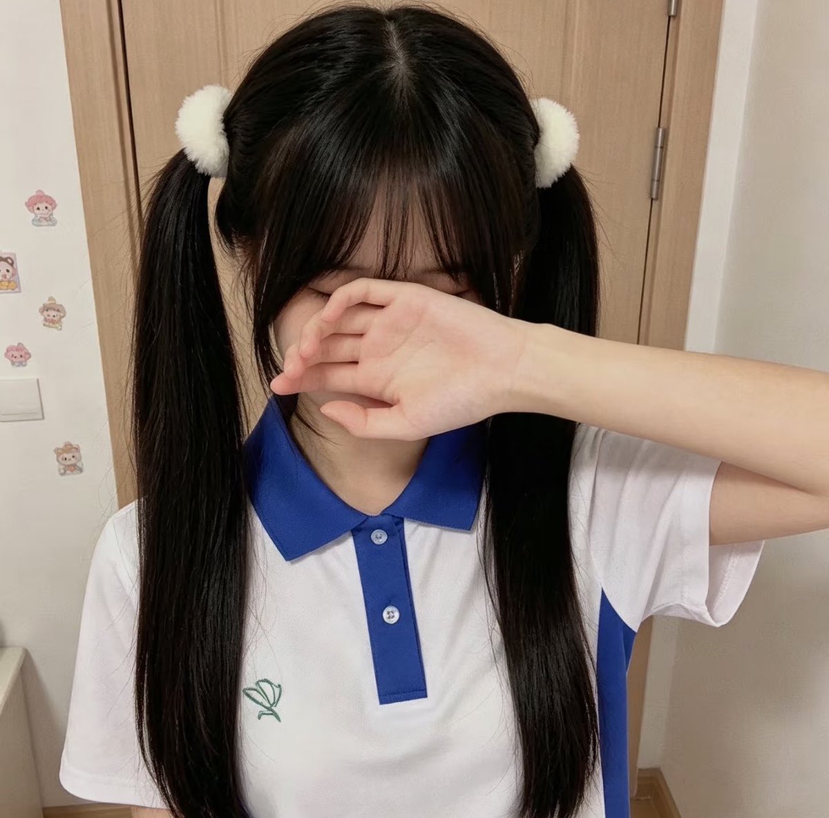 tracy02td7's tweet photo. 我看书你们看福

有人想锐评一下我15岁福嘛 🥹   

粉粉嫩嫩

不要🚪赶紧看，我要删了… https://t.co/wtHv4d6Dyu