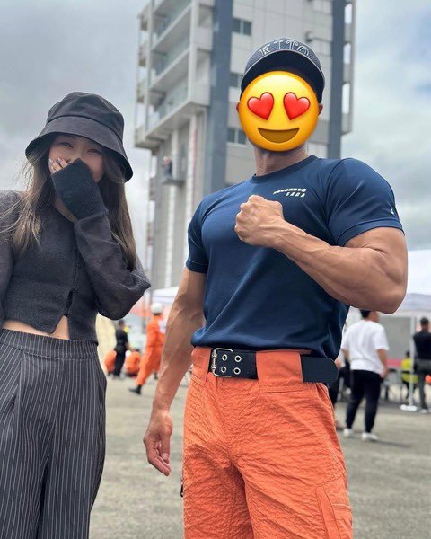 snsnokyoufu's tweet photo. 消防士の「意味のある筋肉」に女子がメロりまくるｗｗｗｗｗｗｗｗｗｗｗｗ

これは男でも惚れるわｗｗｗｗ https://t.co/XeHQrNsbWn
