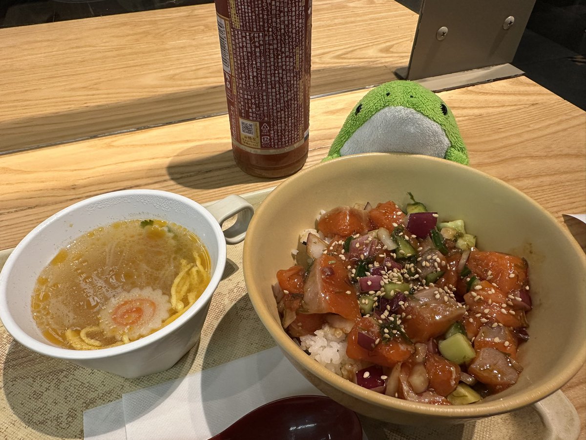 crsg_440's tweet photo. なにごはん！🐟 https://t.co/SnkAlKIvUS