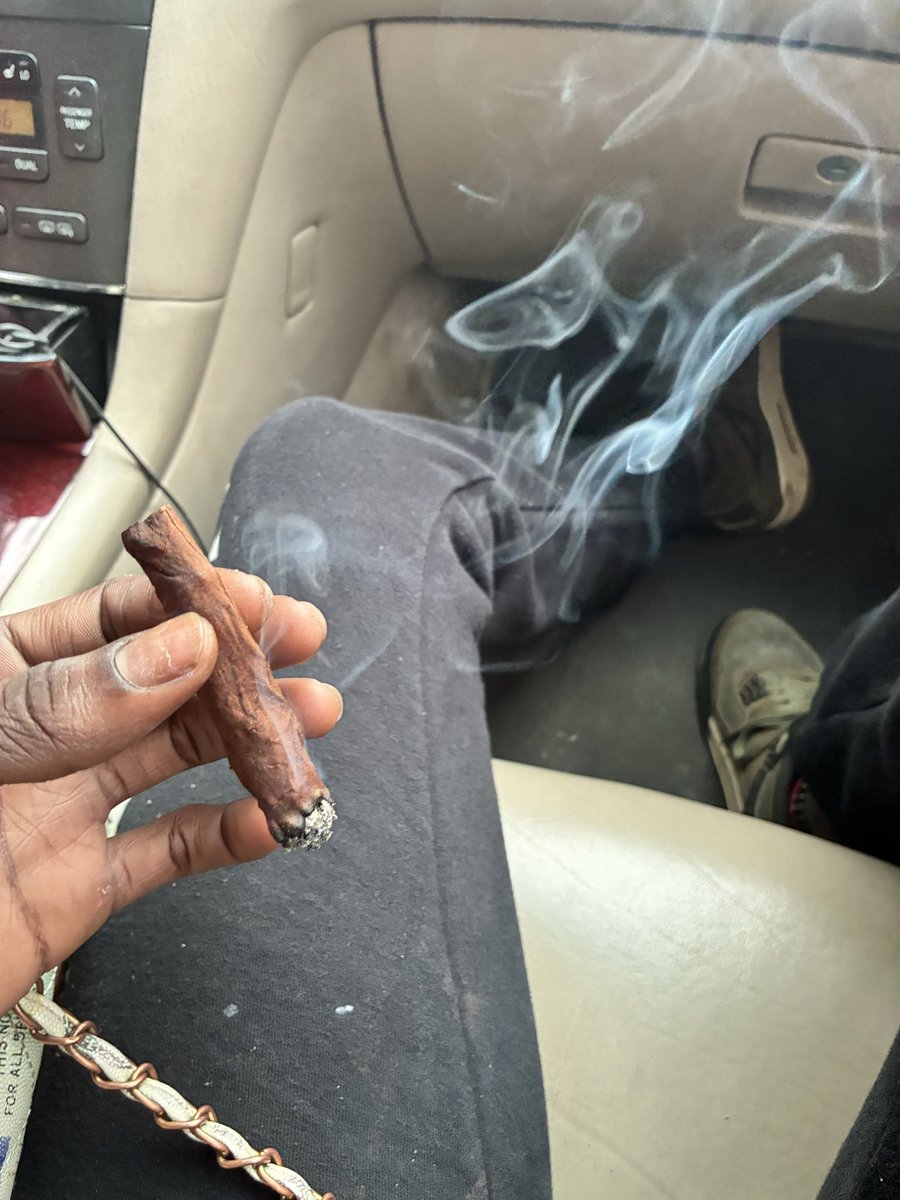 jessecrushedit's tweet photo. All imma do when a nigga wanna play https://t.co/02bFsV0O4x