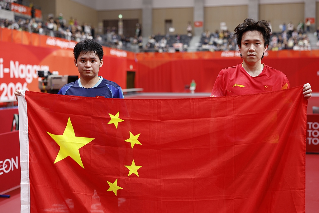 CCTVAsiaPacific's tweet photo. 🏓#China's #LinShidong swept compatriot #WangChuqin 4-0 to win the men's singles title as #tabletennis competition concluded at the 2026 #AsianGames on Monday. China finished the table tennis competition with six golds, four silvers and one bronze across all seven events.
Pics via CFP